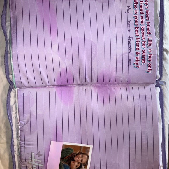 Disney Hannah Montana My Secret Pillow - MP3, Pillow, Journal and More - Picture 5 of 8